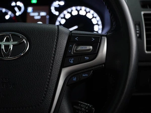 Внедорожник Toyota Land Cruiser Prado 2021 года, 5599777 рублей, Москва