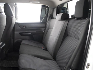 Пикап Toyota Hilux 2020 года, 2830000 рублей, Омск