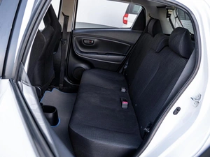 Хетчбэк Toyota Vitz 2016 года, 970000 рублей, Краснодар