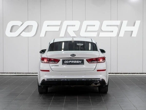 Седан Kia Optima 2019 года, 2369000 рублей, Сургут