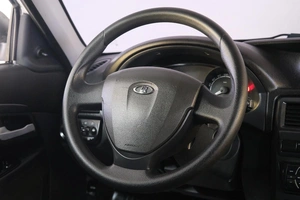 Седан ВАЗ (LADA) Priora 2016 года, 629000 рублей, Омск
