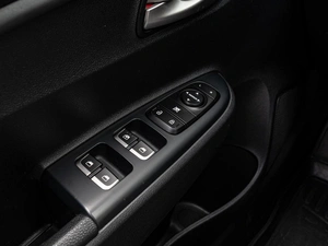 Хетчбэк Kia Rio X-Line 2018 года, 1649000 рублей, Краснодар