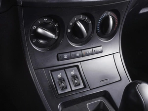 Седан Mazda 3 2011 года, 890000 рублей, Ростов-на-Дону