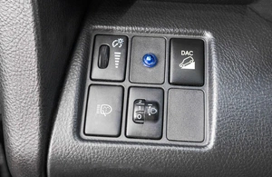 Внедорожник Toyota RAV4 2011 года, 1799000 рублей, Барнаул