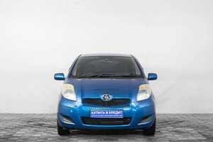 Хетчбэк Toyota Vitz 2009 года, 679000 рублей, Кемерово