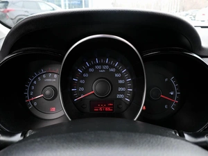 Седан Kia Rio 2013 года, 699000 рублей, Волгоград