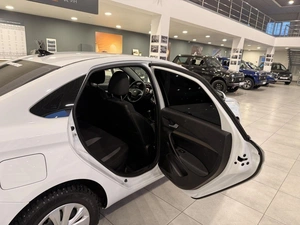 Седан ВАЗ (LADA) Vesta 2023 года, 1265000 рублей, Брянск