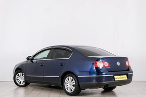 Седан Volkswagen Passat 2010 года, 849000 рублей, Красноярск