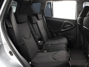 Внедорожник Toyota RAV4 2010 года, 1411000 рублей, Омск
