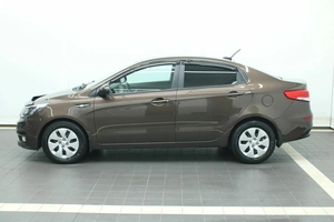 Седан Kia Rio 2017 года, 1099000 рублей, Красноярск