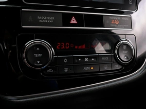 Внедорожник Mitsubishi Outlander 2019 года, 2489000 рублей, Волгоград