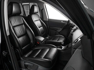 Внедорожник Volkswagen Tiguan 2009 года, 1199000 рублей, Тюмень