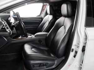 Седан Toyota Camry 2018 года, 2699000 рублей, Тюмень