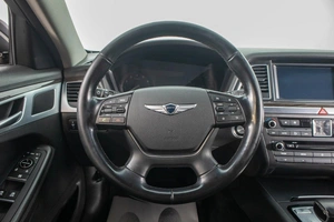 Седан Hyundai Genesis 2017 года, 1749000 рублей, Барнаул