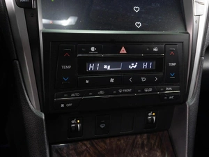 Седан Toyota Camry 2018 года, 2568000 рублей, Тюмень