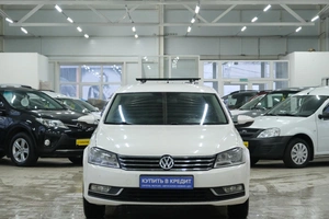 Седан Volkswagen Passat 2012 года, 1469000 рублей, Омск