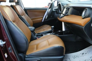 Внедорожник Toyota RAV4 2018 года, 2619000 рублей, Омск