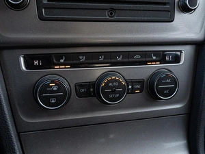 Хетчбэк Volkswagen Golf 2014 года, 1290000 рублей, Краснодар