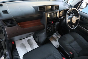 Минивэн Toyota Roomy 2019 года, 1099000 рублей, Омск