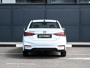 Седан Hyundai Solaris 2018 года, 1524000 рублей, Кирилловка