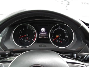 Внедорожник Volkswagen Tiguan 2019 года, 2490000 рублей, Владимир