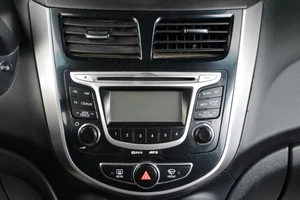 Седан Hyundai Solaris 2015 года, 949000 рублей, Тюмень