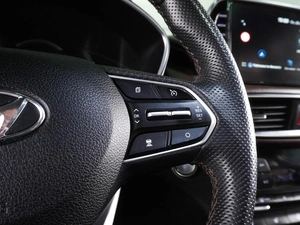 Внедорожник Hyundai Santa Fe 2018 года, 2697000 рублей, Воронеж