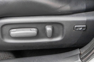 Седан Toyota Avensis 2004 года, 1019000 рублей, Барнаул