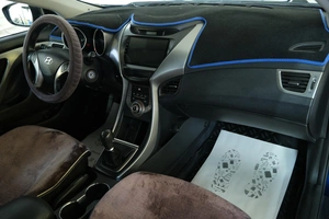 Седан Hyundai Elantra 2012 года, 1059000 рублей, Омск