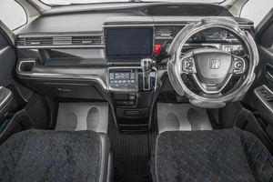 Минивэн Honda Stepwgn 2015 года, 1659000 рублей, Барнаул