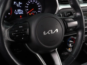 Седан Kia Rio 2021 года, 1484000 рублей, Воронеж