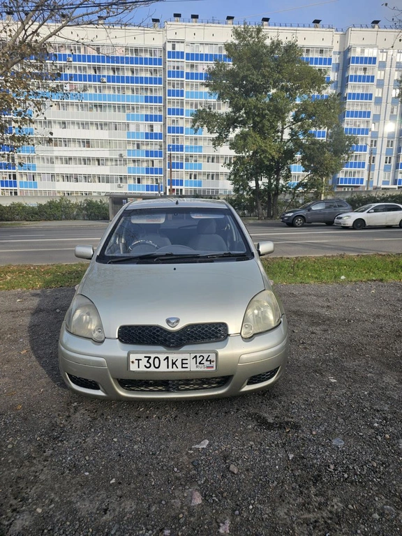 Хетчбэк Toyota Vitz 2002 года, 280000 рублей, Красноярск
