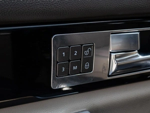 Внедорожник Land Rover Discovery 2012 года, 2540000 рублей, Краснодар