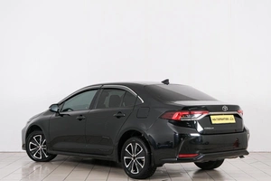 Седан Toyota Corolla 2019 года, 1899000 рублей, Красноярск
