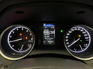 Седан Toyota Camry 2020 года, 3400000 рублей, Красноярск