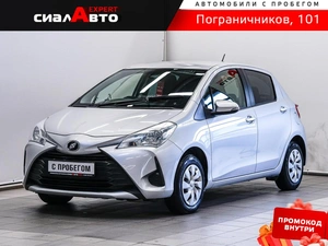 Хетчбэк Toyota Vitz 2018 года, 980000 рублей, Красноярск