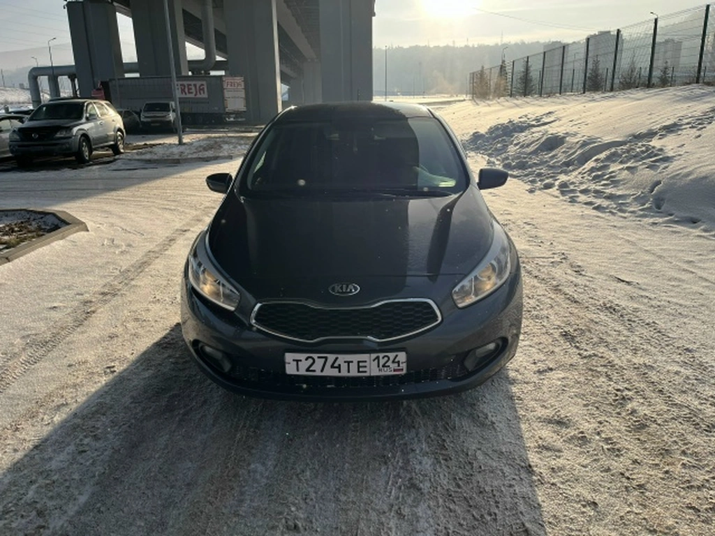 Универсал Kia Ceed 2015 года, 950000 рублей, Красноярск