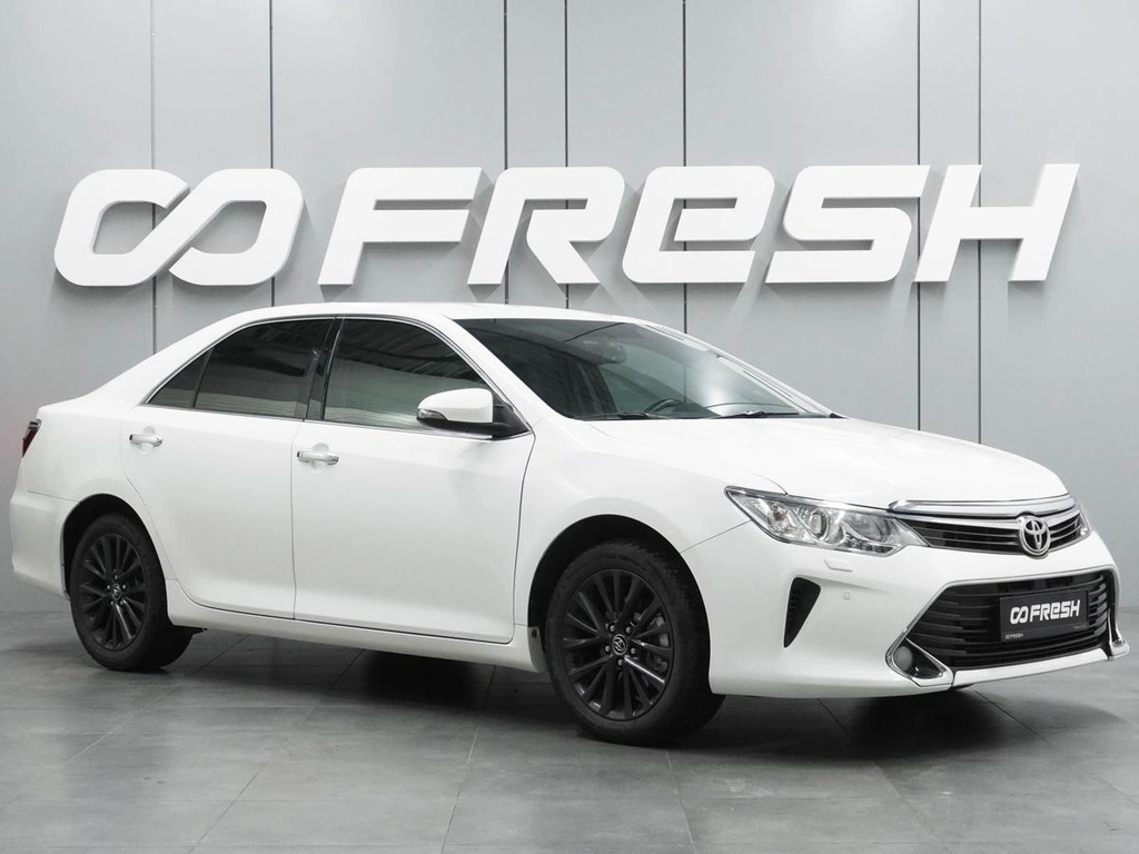 Седан Toyota Camry 2017 года, 2199000 рублей, Воронеж