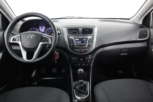 Седан Hyundai Solaris 2016 года, Брянск