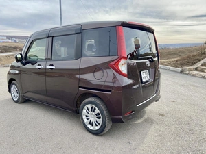 Минивэн Toyota Roomy 2018 года, 1000000 рублей, Ужур