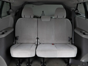 Минивэн Toyota Sienna 2016 года, 2548077 рублей, Москва