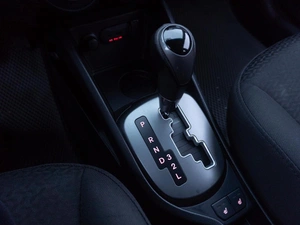 Седан Kia Rio 2014 года, 949000 рублей, Саратов