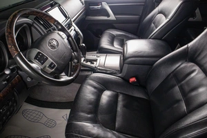 Внедорожник Toyota Land Cruiser 2013 года, 3699000 рублей, Оренбург
