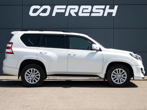 Внедорожник Toyota Land Cruiser Prado 2016 года, 3600000 рублей, Краснодар