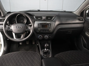 Седан Kia Rio 2011 года, 699000 рублей, Омск