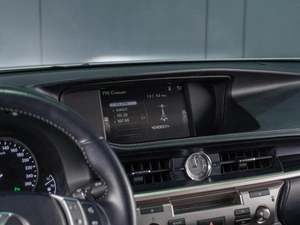 Седан Lexus ES 2015 года, 2399000 рублей, Сургут