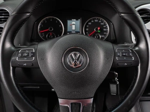 Внедорожник Volkswagen Tiguan 2012 года, 1299000 рублей, Тюмень