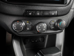 Хетчбэк Kia Ceed 2013 года, 949000 рублей, Воронеж