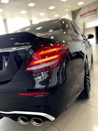 Седан Mercedes-benz E-класс 2018 года, 3187000 рублей, Солонцы