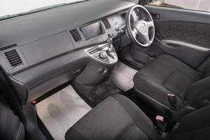 Минивэн Toyota Isis 2011 года, 1449000 рублей, Томск